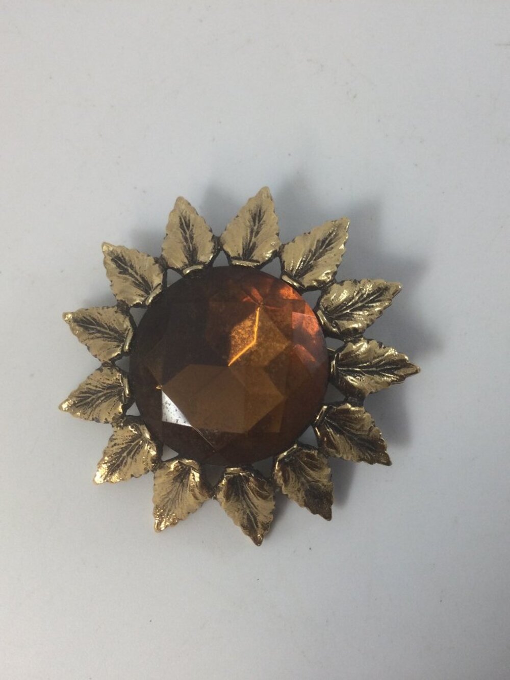 Vintage Emmons Amber Colored Faceted Glass Pin Brooch Sunburst Sunflower 2".